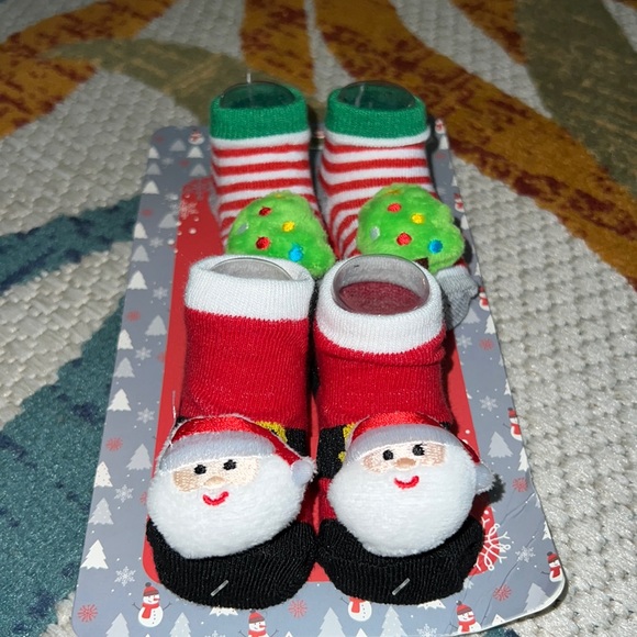 Mistletoe Booties - Picture 2 of 4